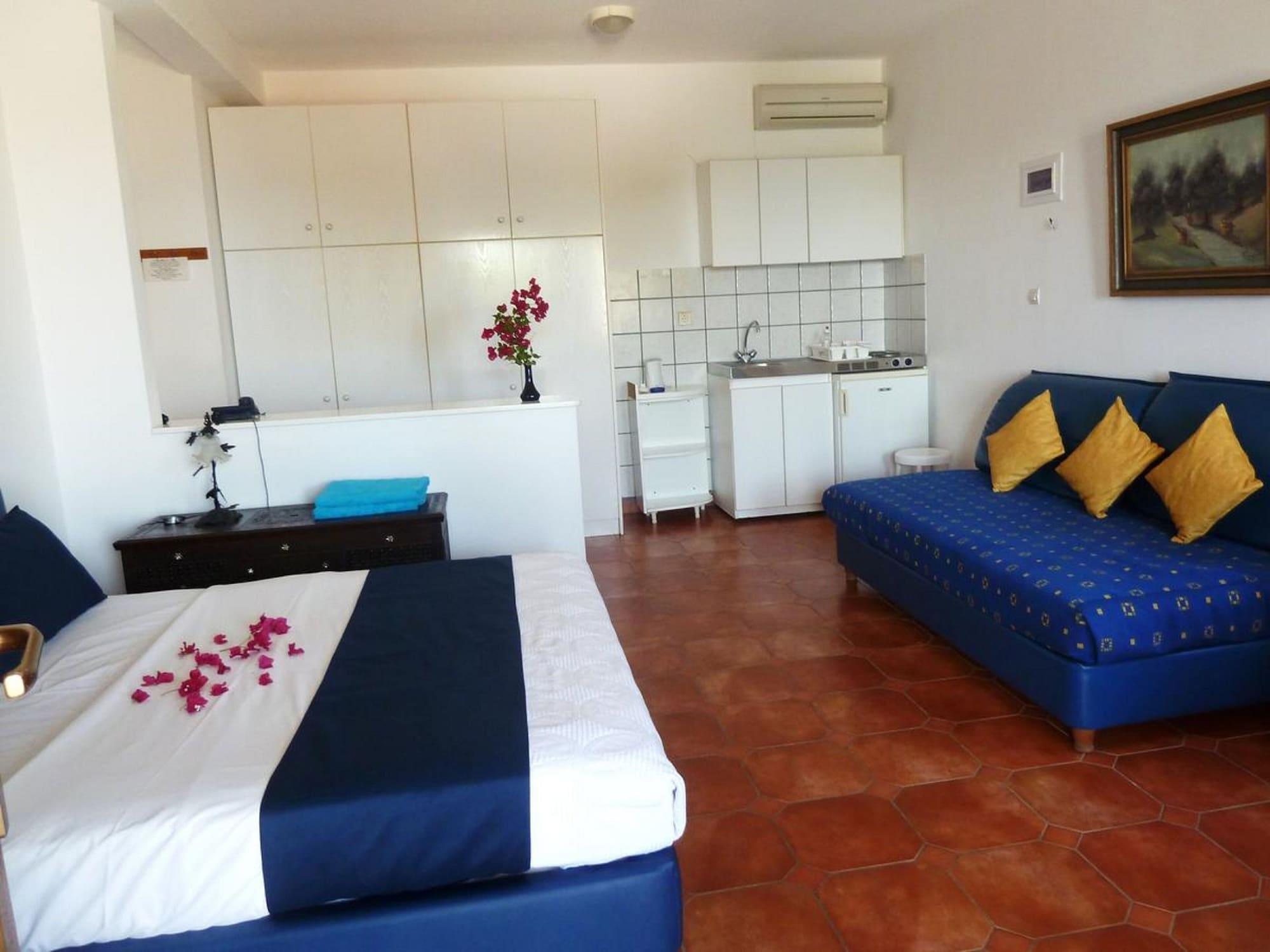 Milia Bay Hotel Apartments Exterior photo