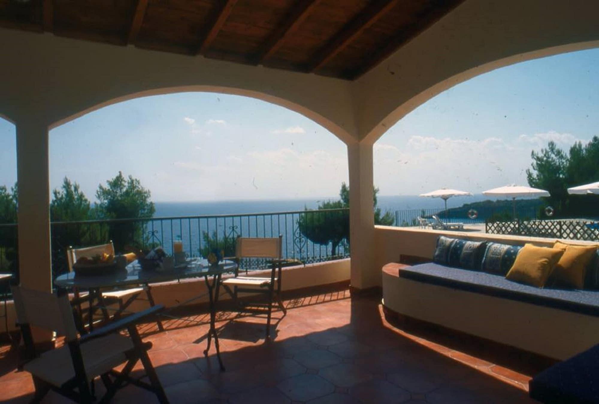 Milia Bay Hotel Apartments Exterior photo